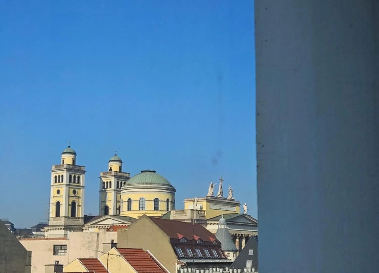 Apartment Hellowine Apartman II Eger Hungary