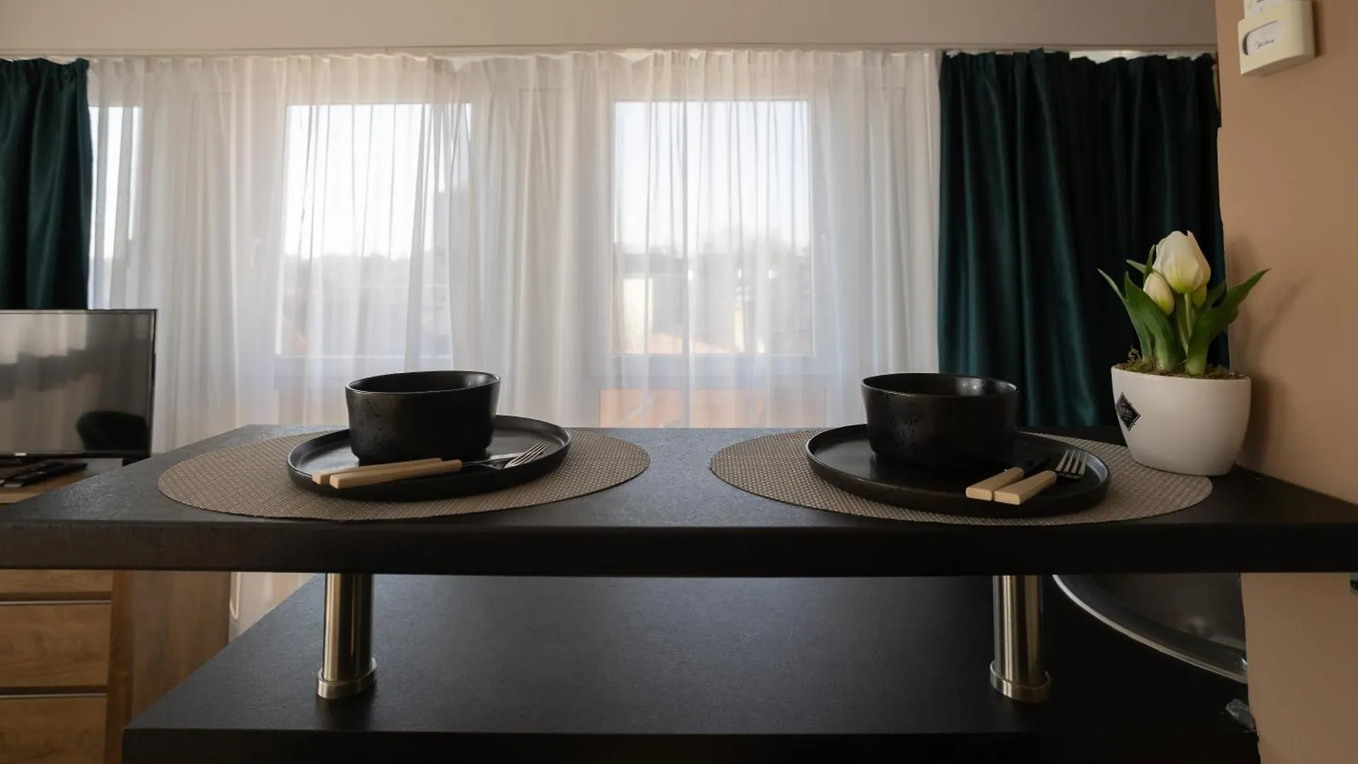 Apartment Hellowine Apartman II Eger