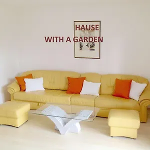 Flair Apartmanhaz Eger